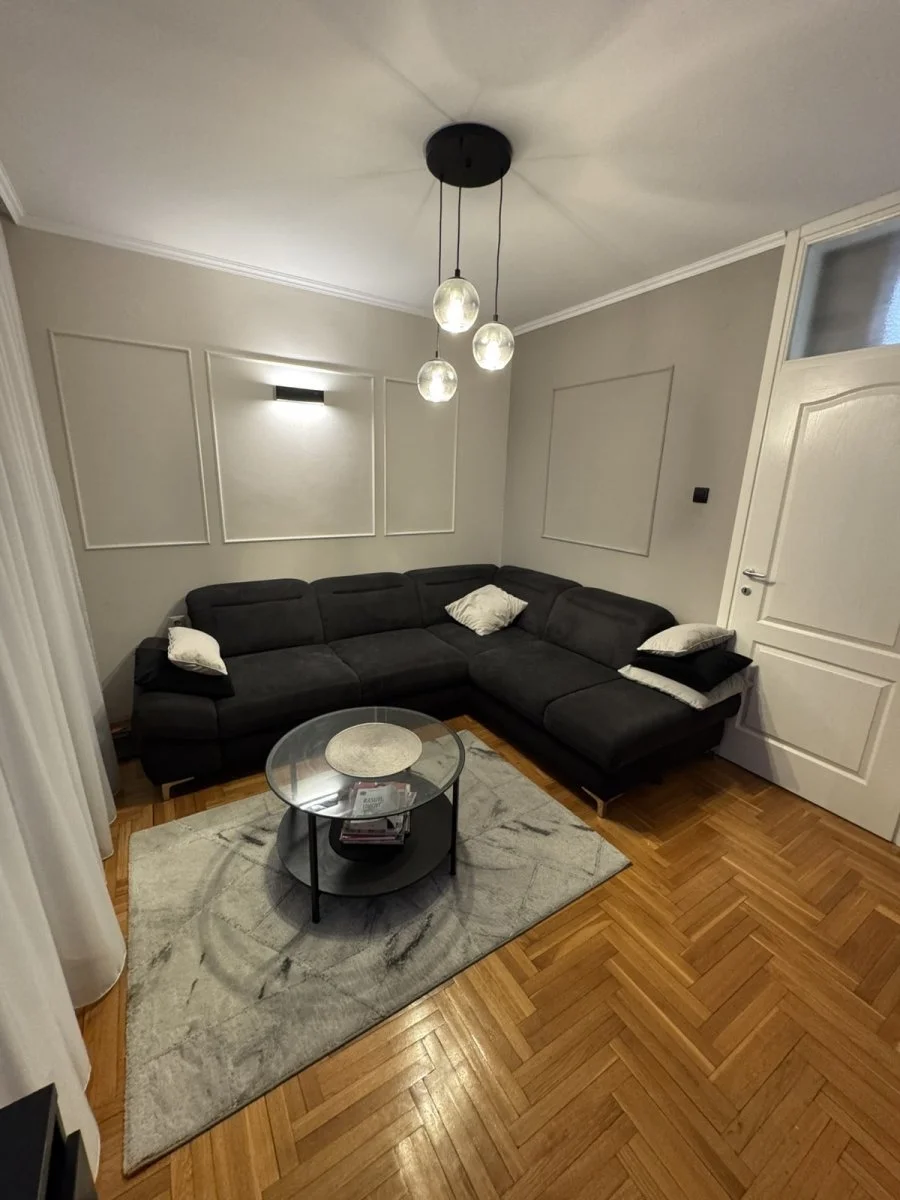 NOVI SAD. NOVA DETELINARA. TROSOBAN STAN.(Svet nekretnine, Novi Sad, Reg. br. 405)