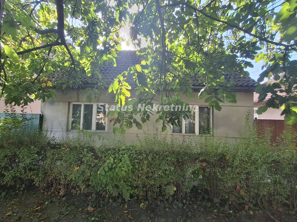 Zmajevo - Porodična kuća 66 m2 na Placu od 560 m2 u mirnoj ulici za Uživanje - 065 385 8880