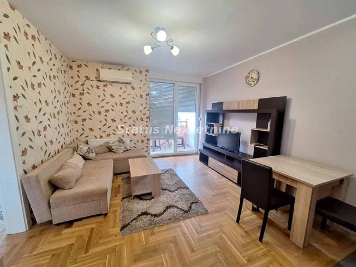 Centar, Novi Sad – 1.5-soban stan, 41 m², 3/4 sprat