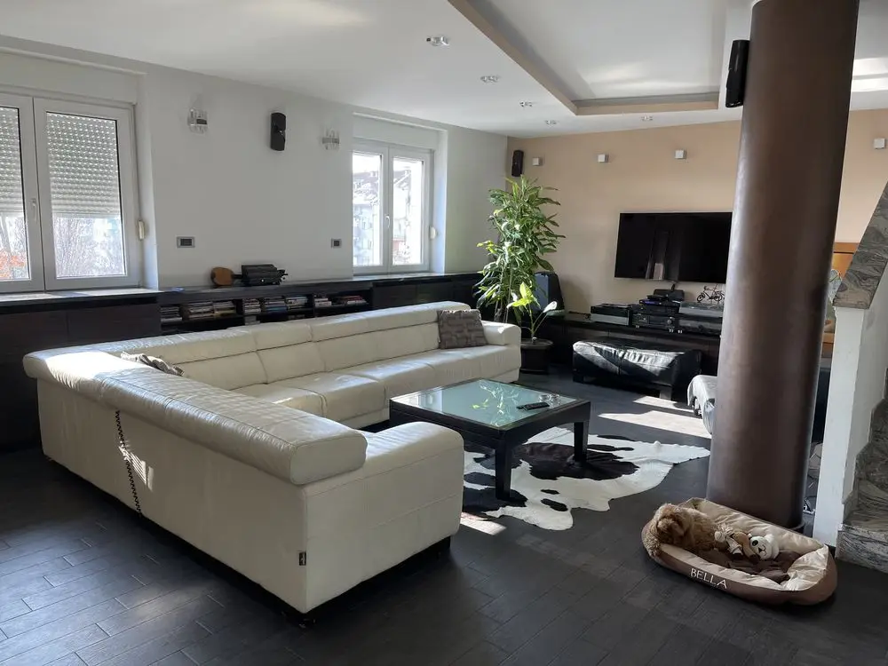 Luxurious penthouse-type apartment at the currently most luxurious residential location in the city. Area around Cara Dušana and Oš