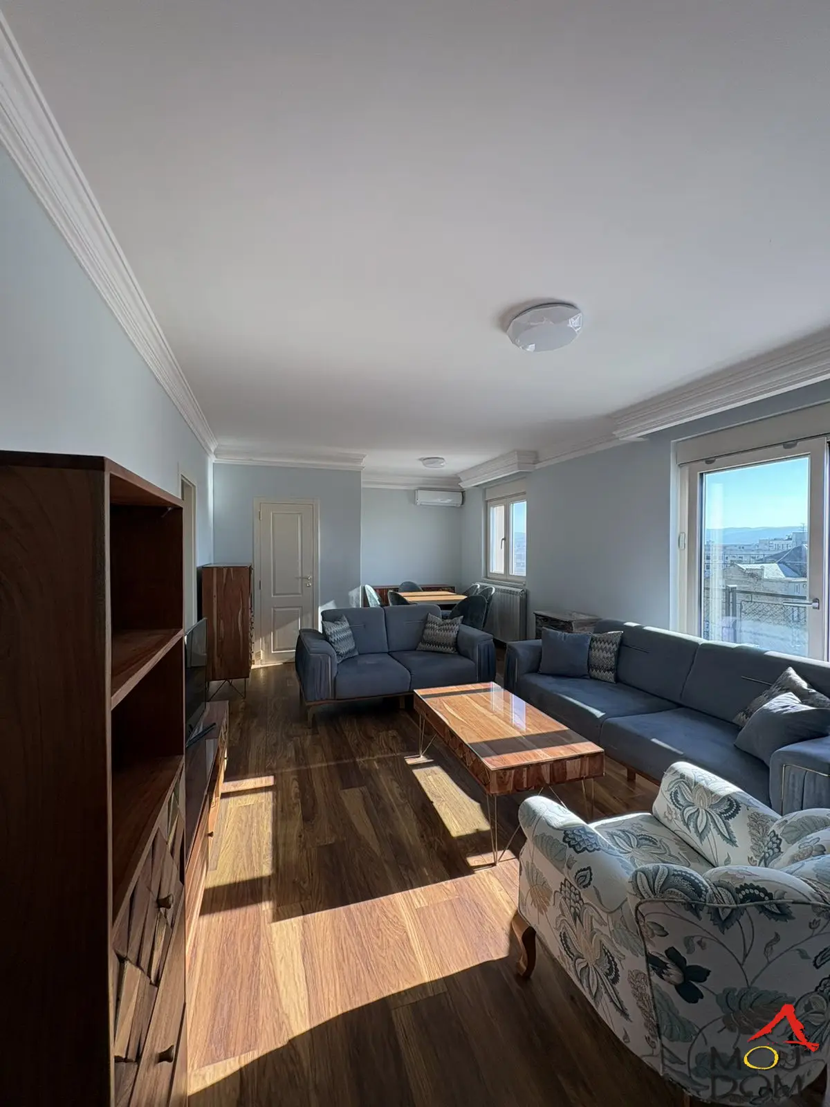 Three-room apartment with large roof terrace in the very center of Novi Sad – view of Miletić Square

In the heart of Novi Sad, near the Cathedral and Miletić Square, we are selling a fully renovated three-room apartment of 66m², located