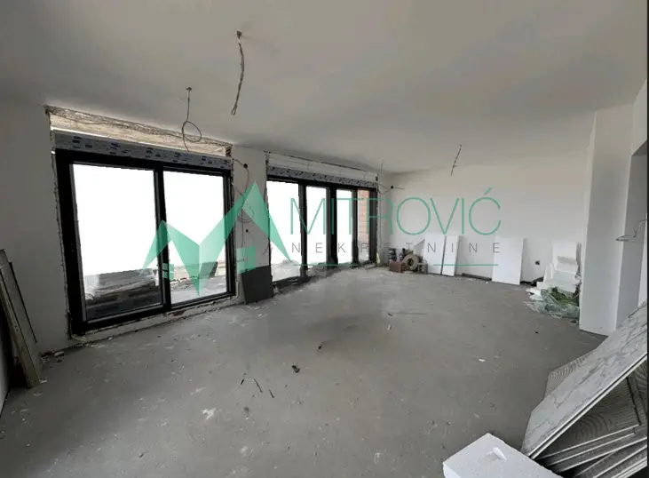 Sremska Kamenica, Popovica - Penthouse 107 m2 with two terraces of 30m2 each + option to purchase two garage spaces