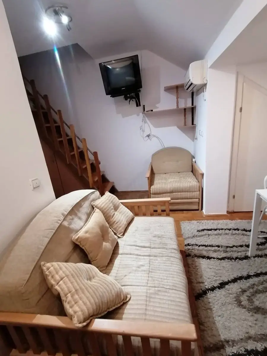 NOVI SAD.SALAJKA.ONE AND A HALF ROOM APARTMENT. (Svet nekretnine, Novi Sad, Reg. No. 405)