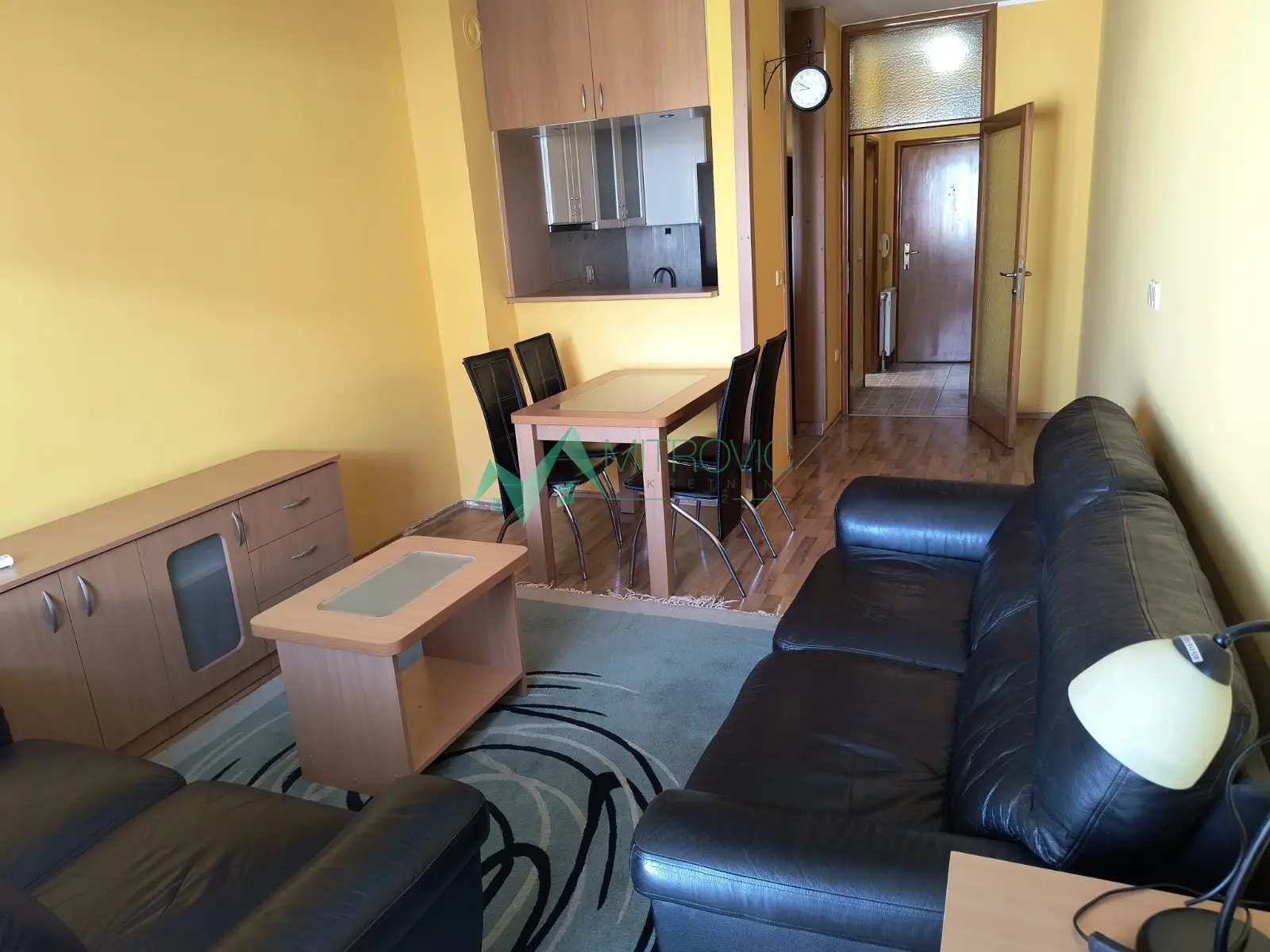 Fully equipped, move-in ready apartment in an attractive location