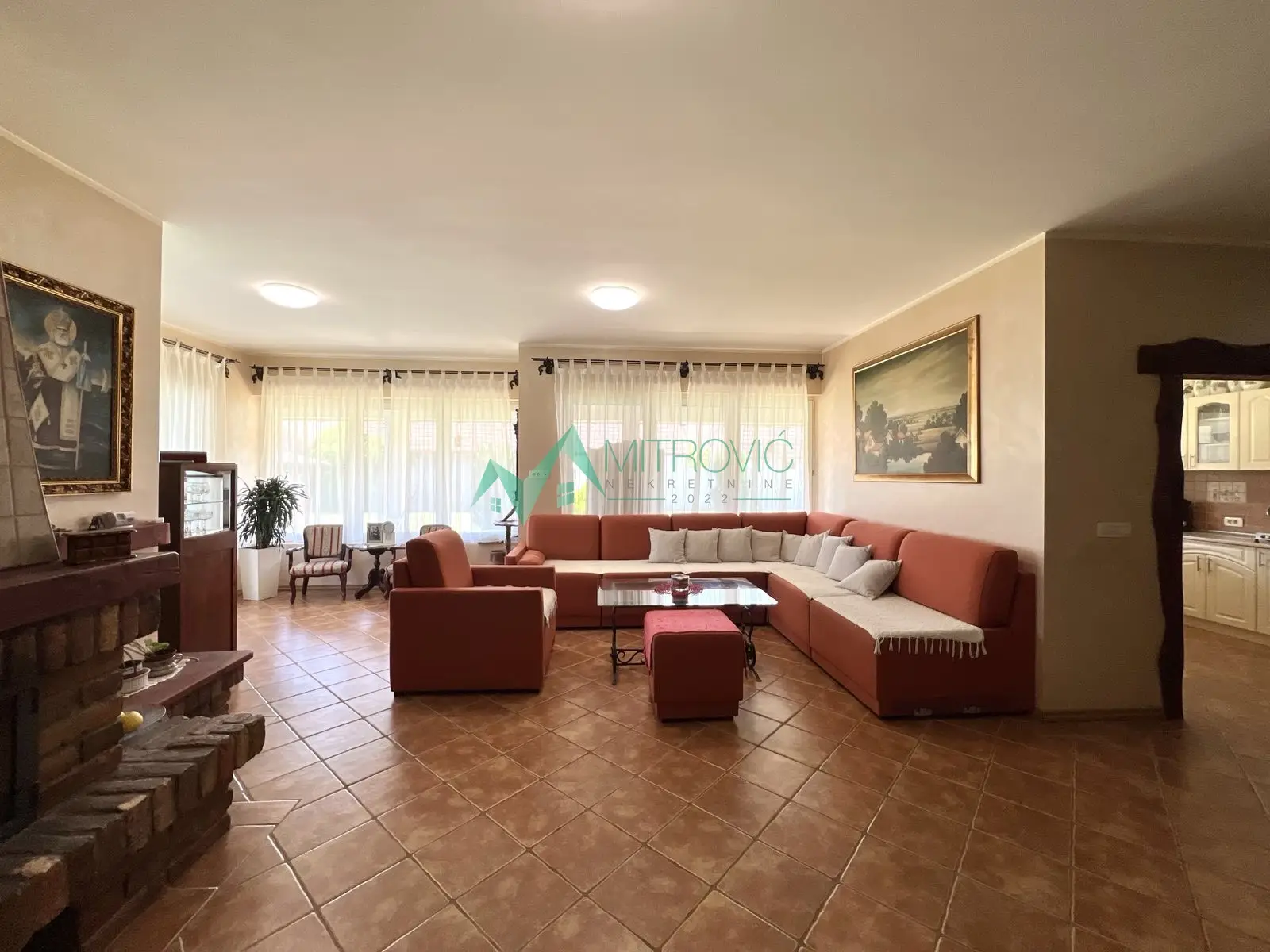 Kuća 221m² — Novi Sad, Novi Sad