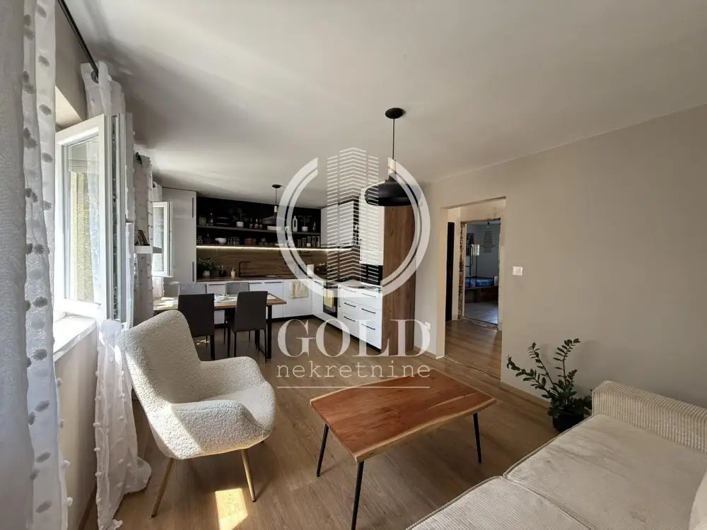 SALE OF FAMILY FURNISHED HOUSE IN PETROVARADIN-PUCKAROŠ ID#10507