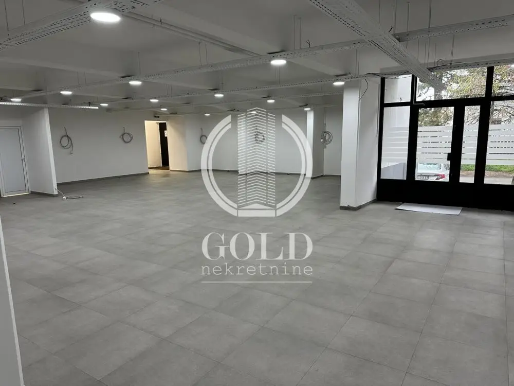 Excellent, spacious, renovated office space ID#9666