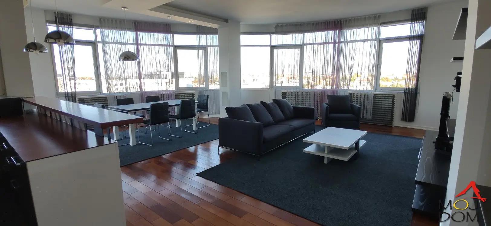 For sale – exclusive and exceptionally spacious apartment of 115 m² in one of the most desirable locations in Novi Sad – Bulevar Evrope. This impressive apartment exudes comfort, brightness, and a pleasant atmosphere, ideal for families wanting quality