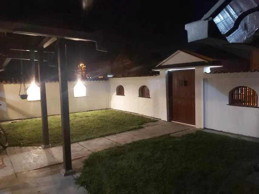 Novi Sad, Bački Jarak, large family house, divided into three residential units, in a quiet area near the village church, above