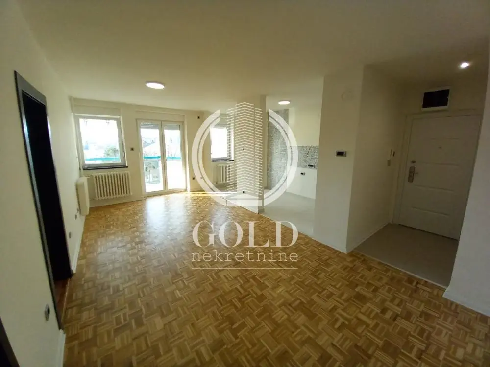 Adamovićevo-fully renovated two-room 64m2 ID#11389