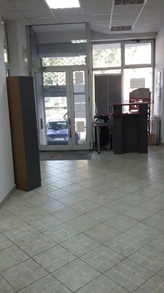Novi Sad, Futoška, Registered premises on two levels, upper level has entrance from street, lower from yard, (Bomil