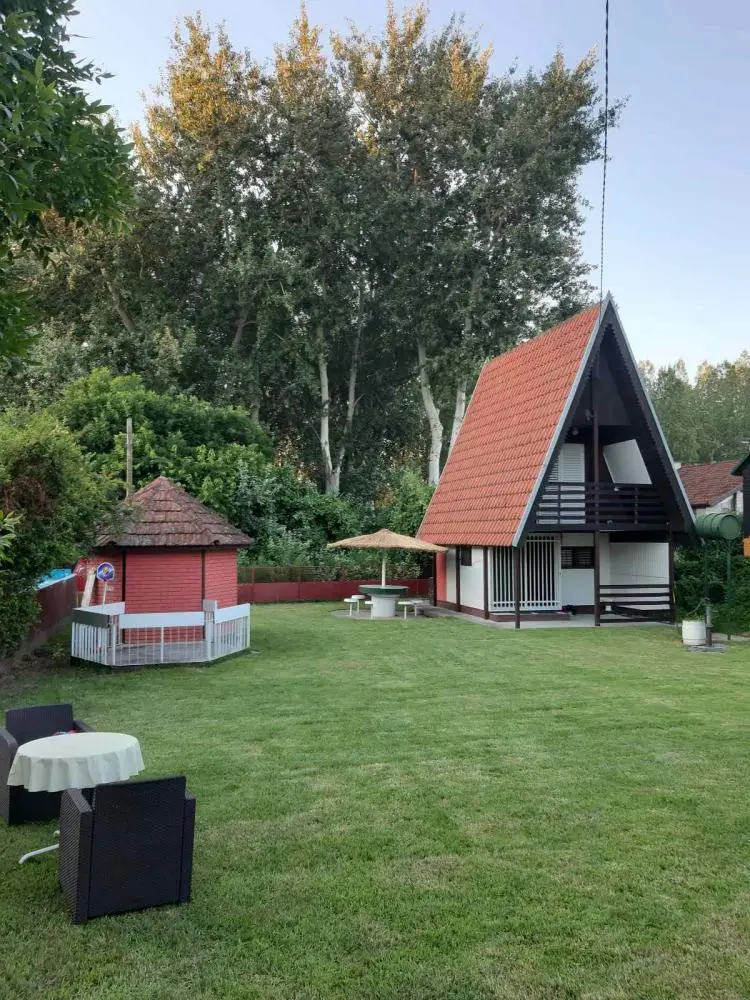 Novi Sad, Kamenjar, excellent smaller weekend house, affordable price, registered to the owner, water, electricity (Bomil Real Estate, Novi Sad