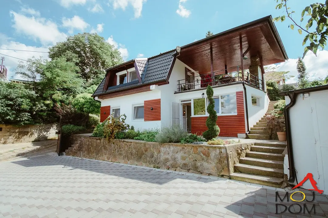 House for rent in Petrovaradin.
The house is available from 01.10.2025 to 01.05.2026, after which it will be rented on a daily basis.

Contact: 063446559
Code:9103557
Moj Dom Real Estate, Novi Sad, Reg.no. 174