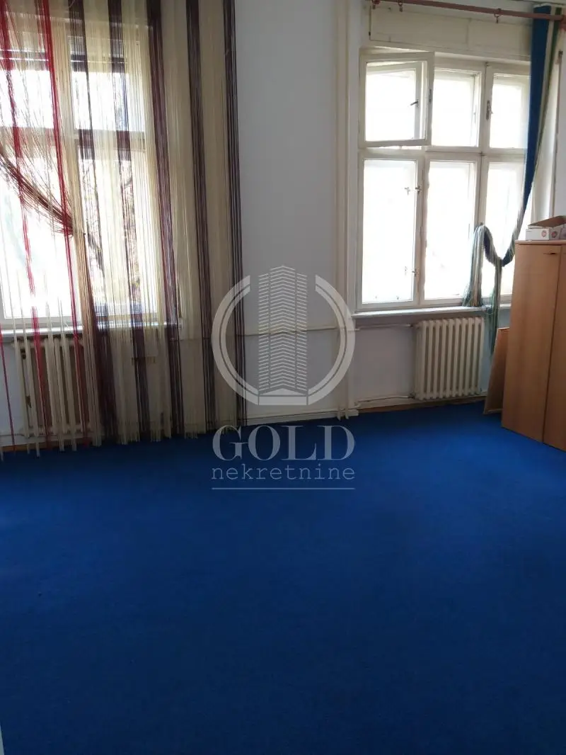 Business space with excellent layout, 70M2, STARI GRAD. ID#4256