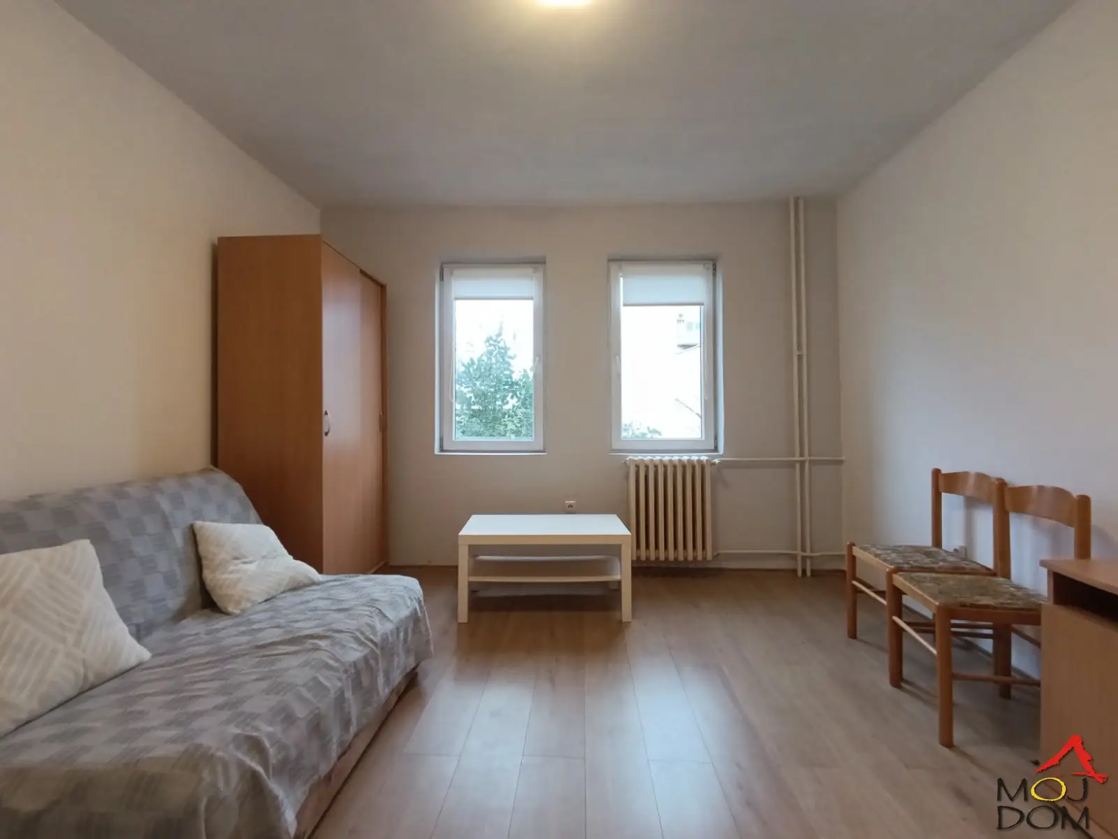 We are selling an excellent, immediately move-in ready studio apartment in Podbara.

The apartment is in a building from the 2000s, renovated, equipped, and ready for immediate occupancy or renting out.

Great location, 15 minutes' walk to the city center, close to the quay, in an area rich in amenities.