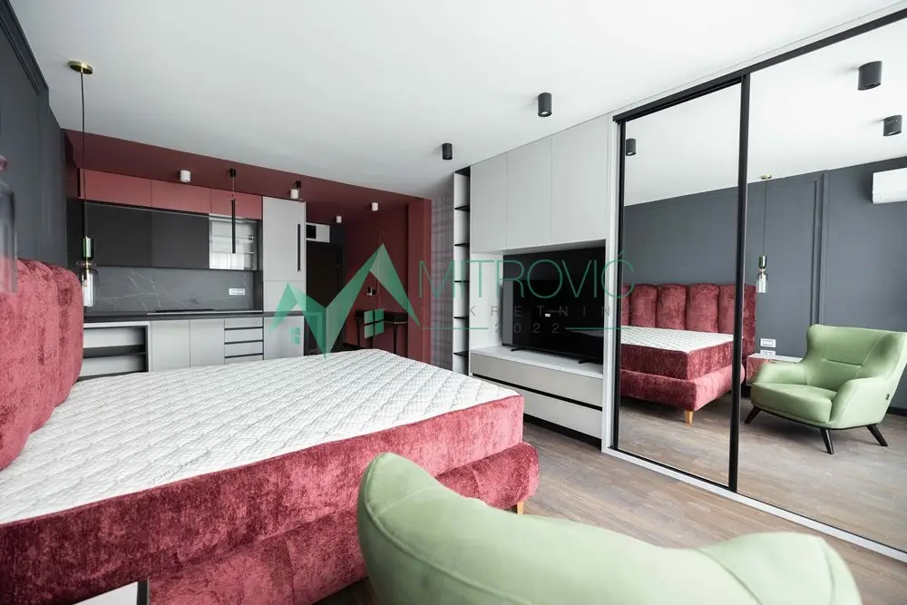 Novi Sad, Sajam - Fully and well-furnished spacious studio - VAT refund