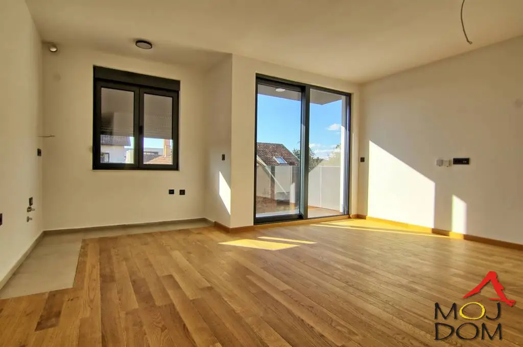 We are selling a high-quality new apartment on North Telep.

The building and apartments feature carefully designed interiors and selection of the highest quality materials, equipped with central air conditioning in every unit, high ceilings, thermo-insulated facade, underfloor heating, security door, and elevators in the building.