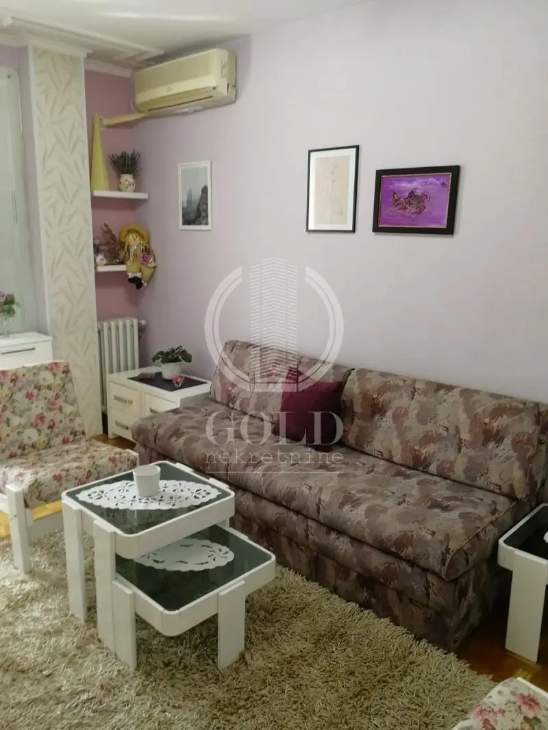 FOR RENT: Novi Sad - Sajam, Rumenačka, 330 euro ID#3675