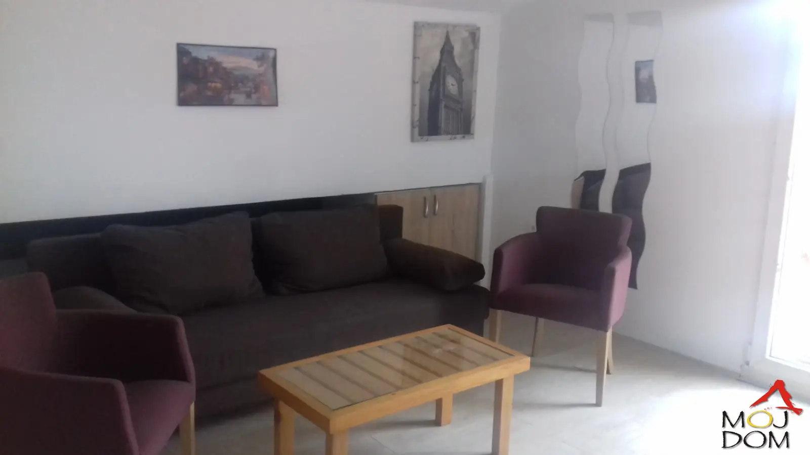 We rent out a house in the city center, right next to Papa Pavla street.
The house has four rooms and offers 7 beds.

Code - 9106369
Moj Dom real estate, Novi Sad, Reg. no. 174
