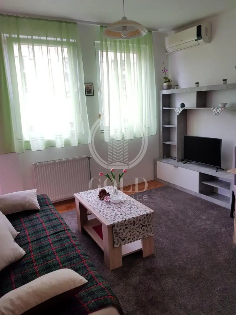 Stan 35m² — Centar, Novi Sad