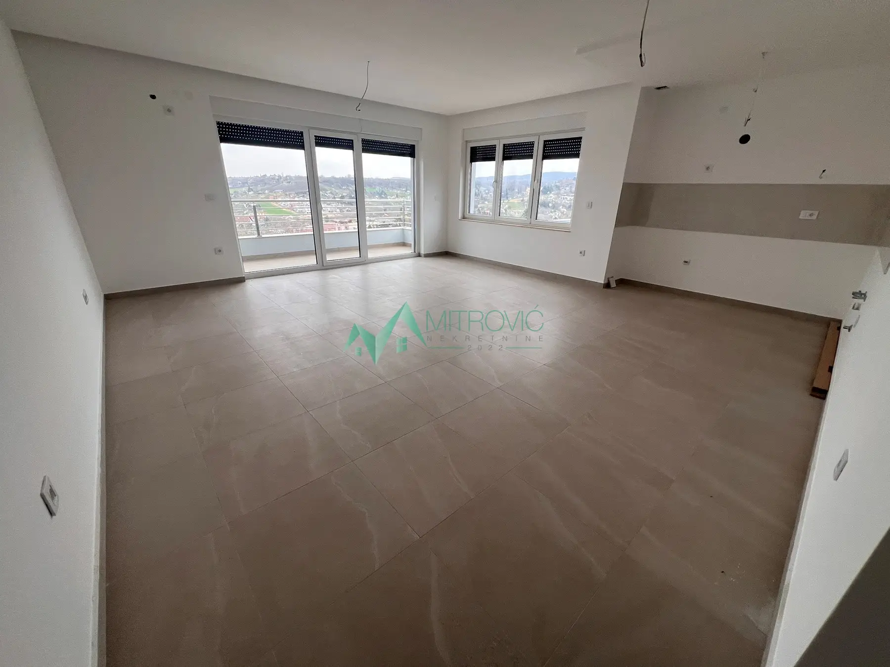 Stan 96m² — Tatarsko brdo, Sremska Kamenica