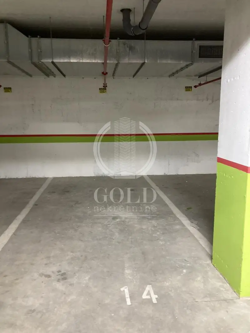 For rent: garage parking spot, 14m2, TEMERINSKA - NOVI SAD ID#5334