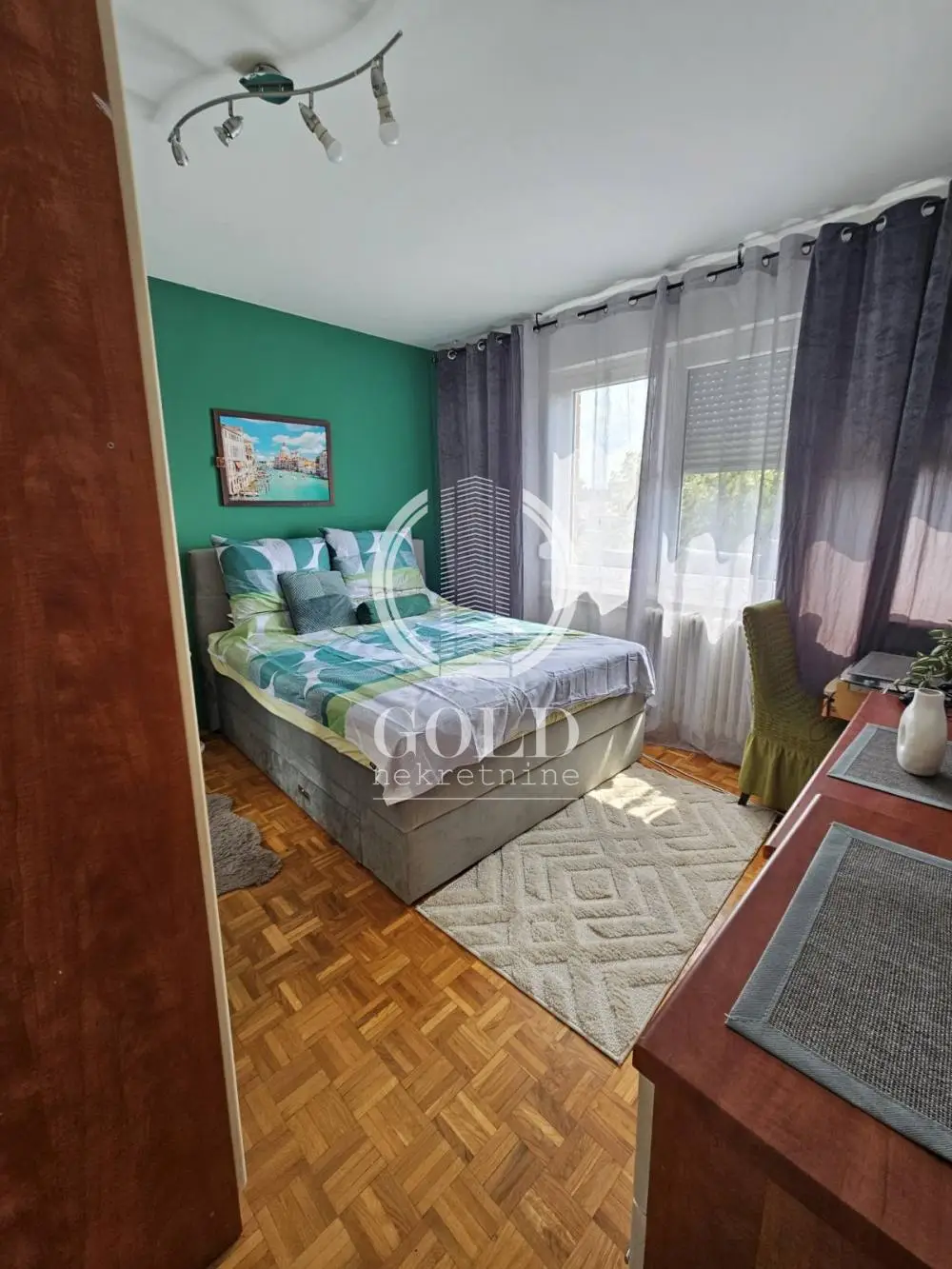 We are selling a renovated apartment in Avijatičarsko Naselje ID#7737