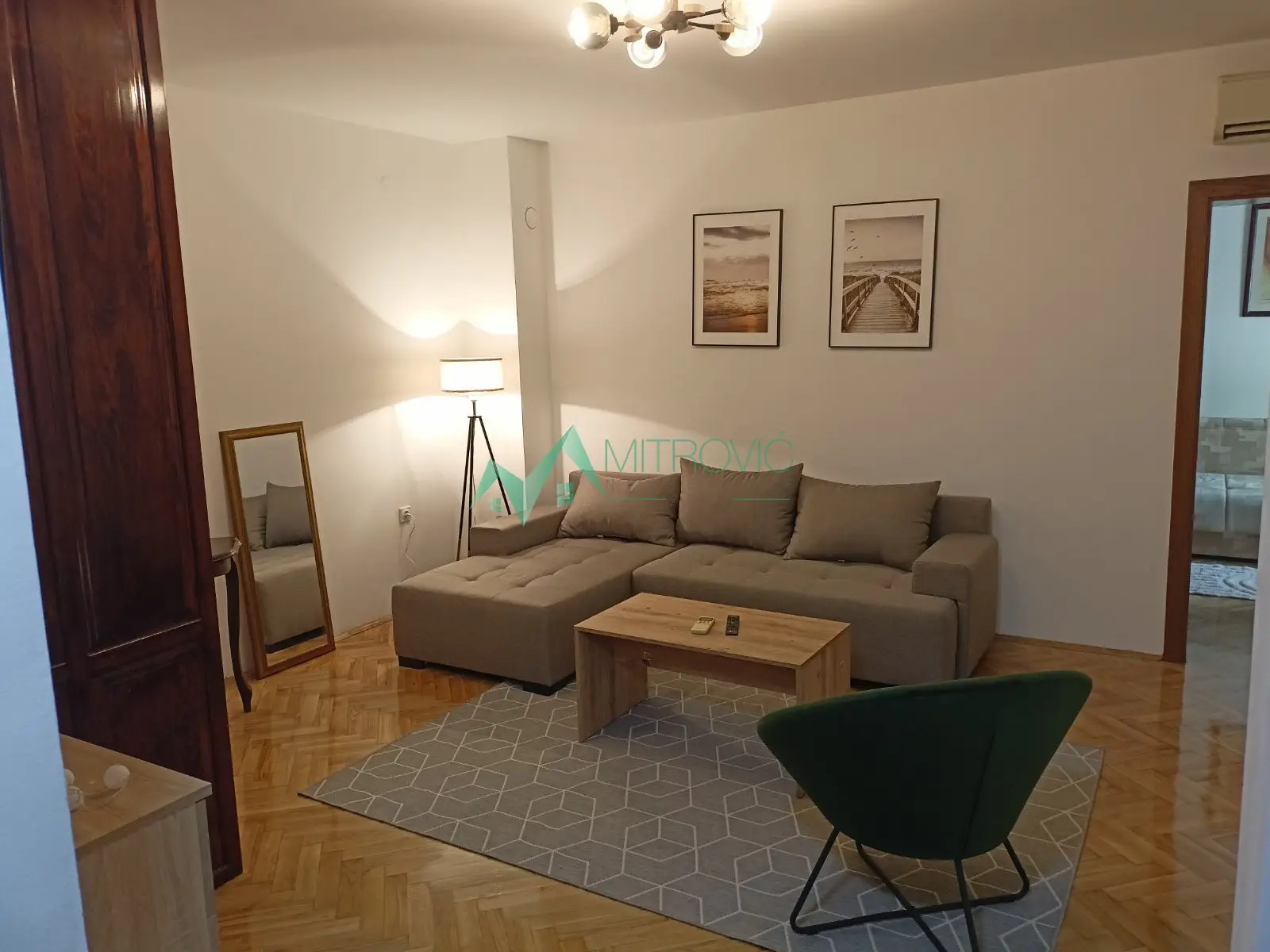 Apartment at the fairground with parking! – 47m²