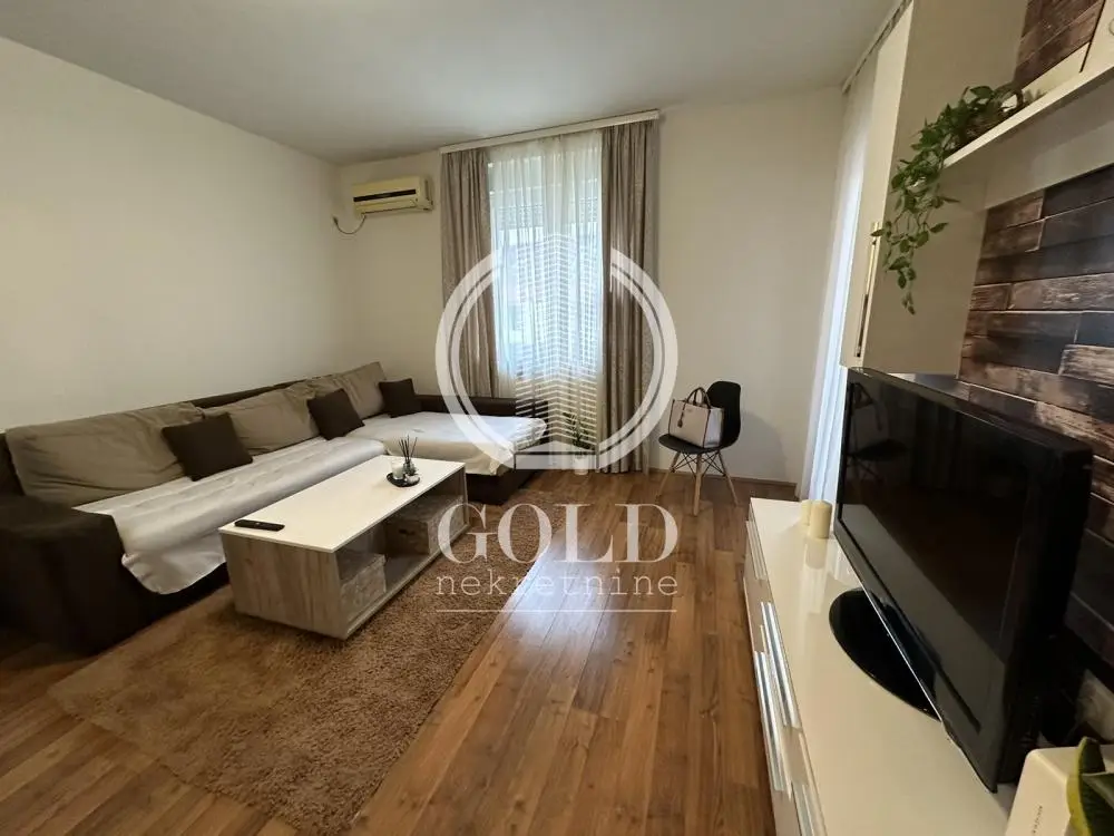 Stan 41m² — Bulevar Oslobođenja, Novi Sad