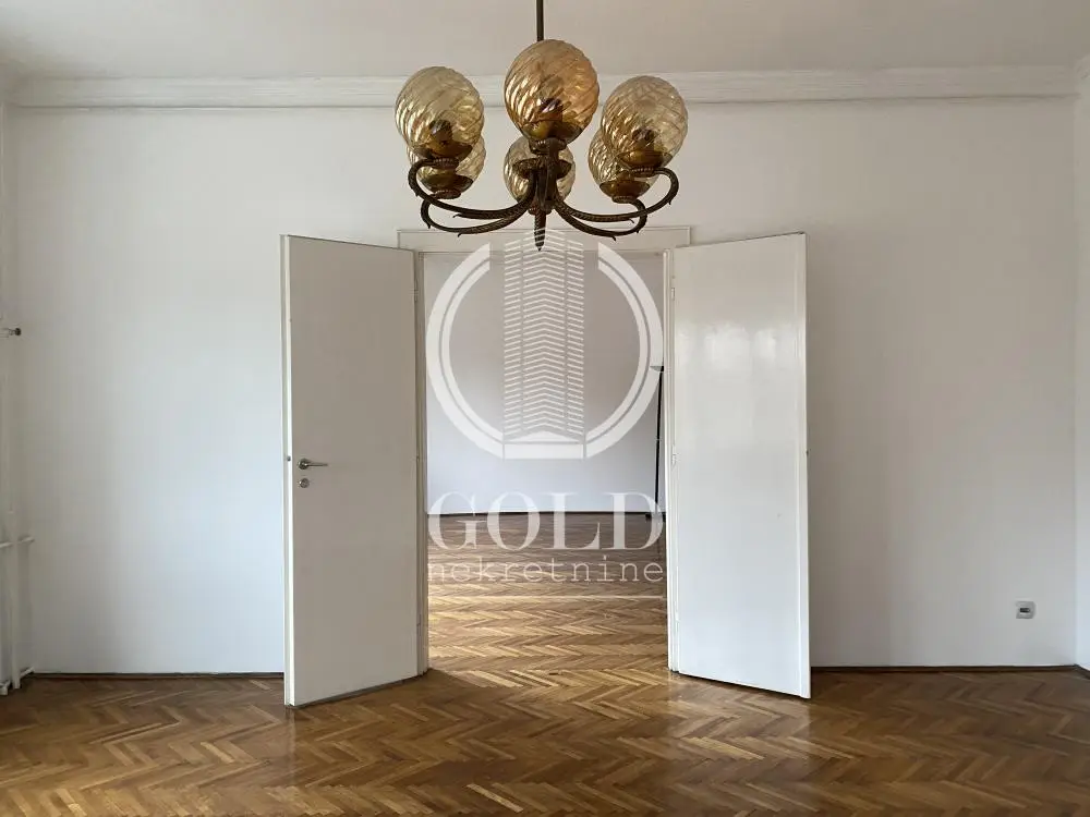 Salon apartment for sale in the center, area 173 m2. ID#10624