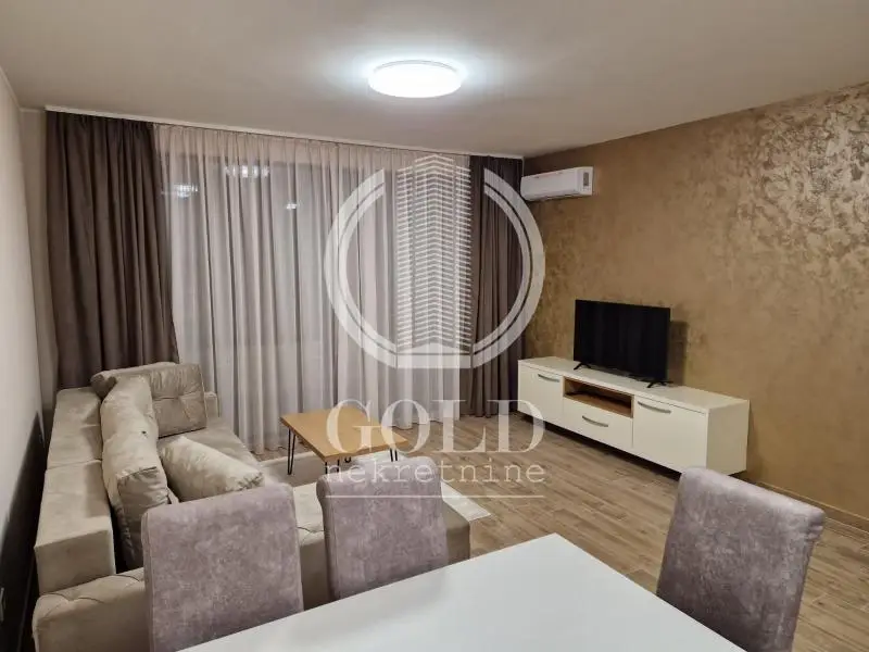 WE SELL FULLY FURNISHED 3.0 APARTMENT WITH PARKING SPACE -PETEFI ŠANDORA ID#8272