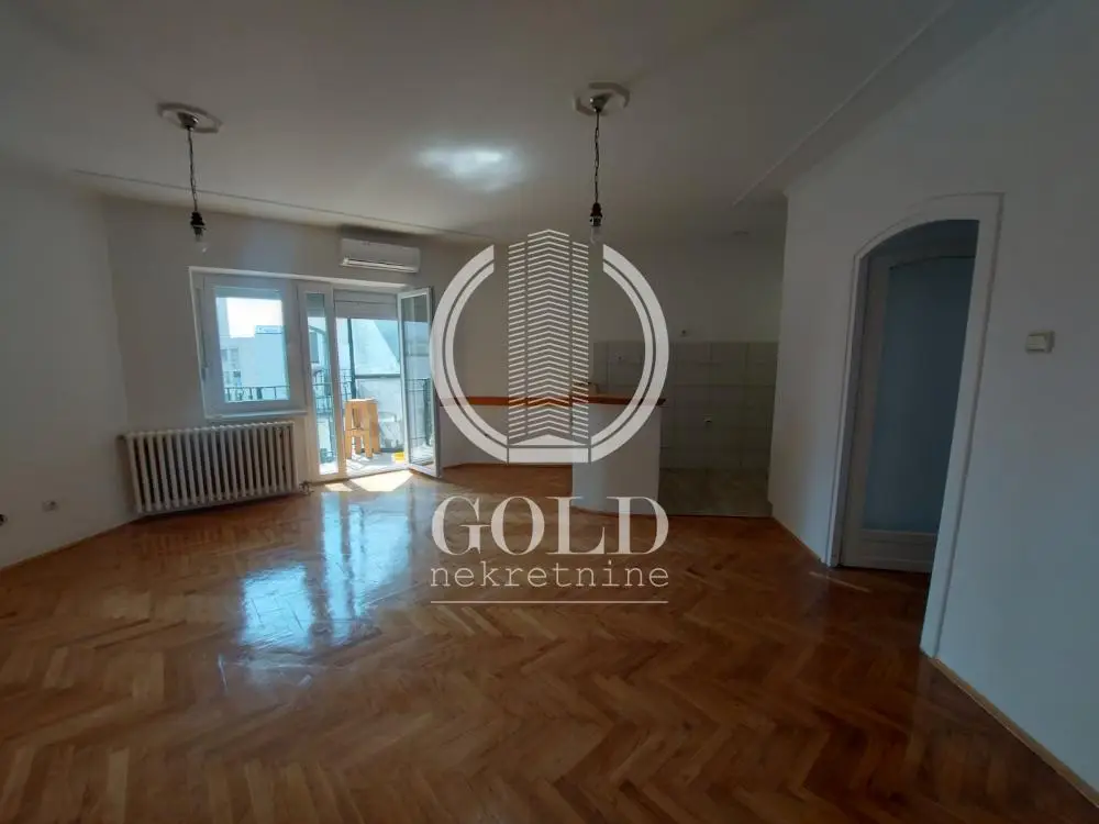 Stan 74m² — Centar, Novi Sad