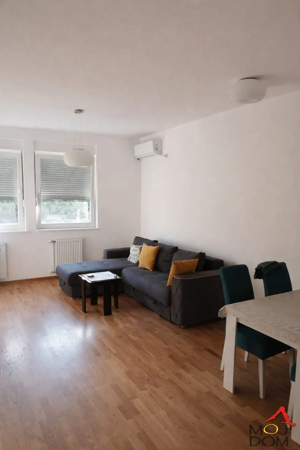 There are apartments that offer square meters – and there are those that provide everyday convenience. Such a space is located in North Telep, right near Boulevard of Patriarch Pavle, a location that combines the peace of a family environment with quick access to