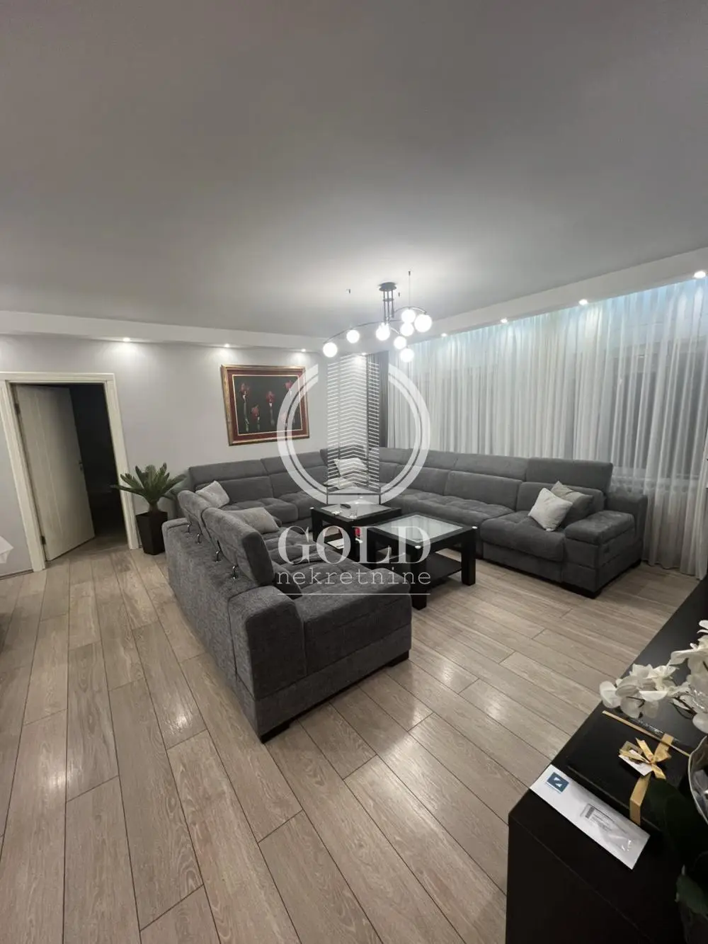 Stan 105m² — Centar, Novi Sad