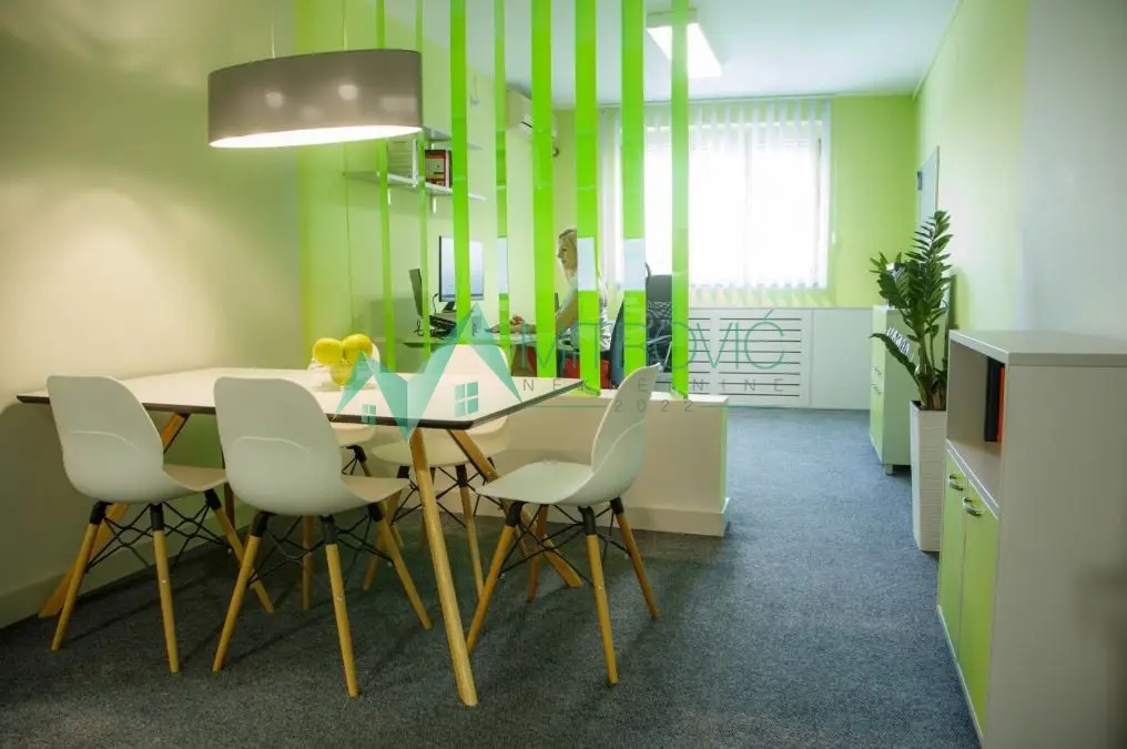 Excellent newer two-room apartment near the center and Oslobođenja Boulevard