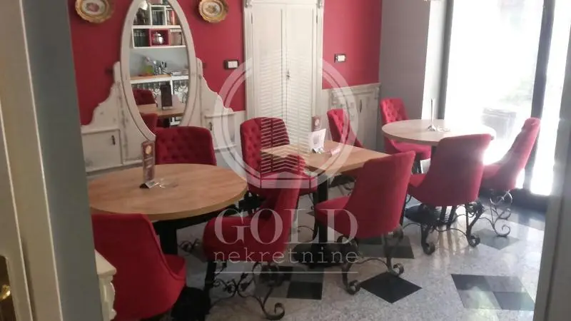 Fully equipped COMMERCIAL SPACE with two gardens. 65m2, 133,900 euro ID#3385