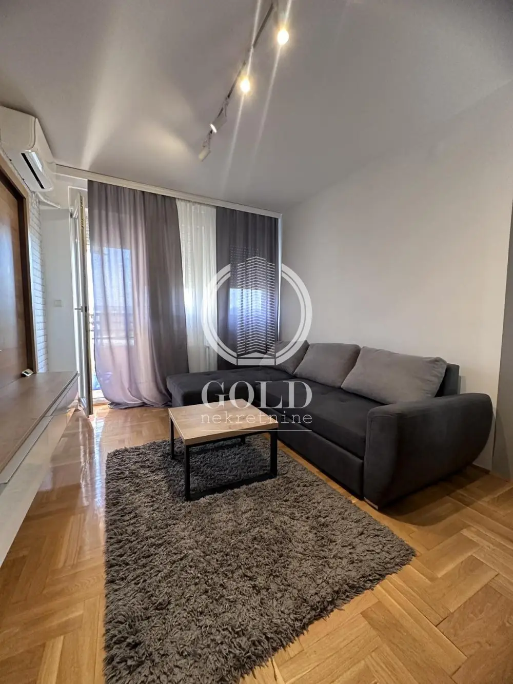 EXCELLENT OFFER- FOR RENT LUXURY APARTMENT WITH PARKING SPACE ID#7095