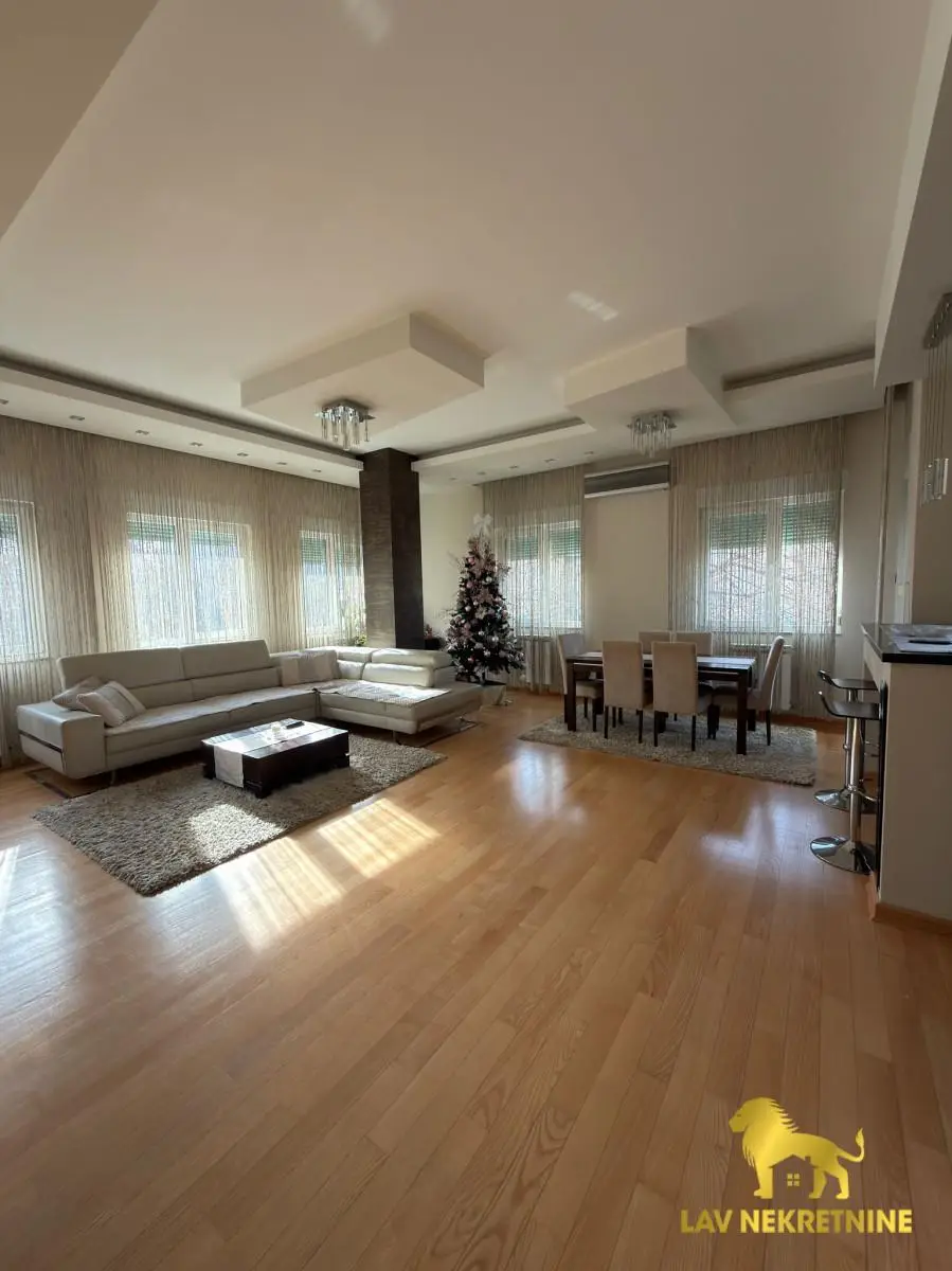 Exceptionally attractive four-room apartment for sale in one of the most sought-after locations in the city – Liman 3. The apartment is loc