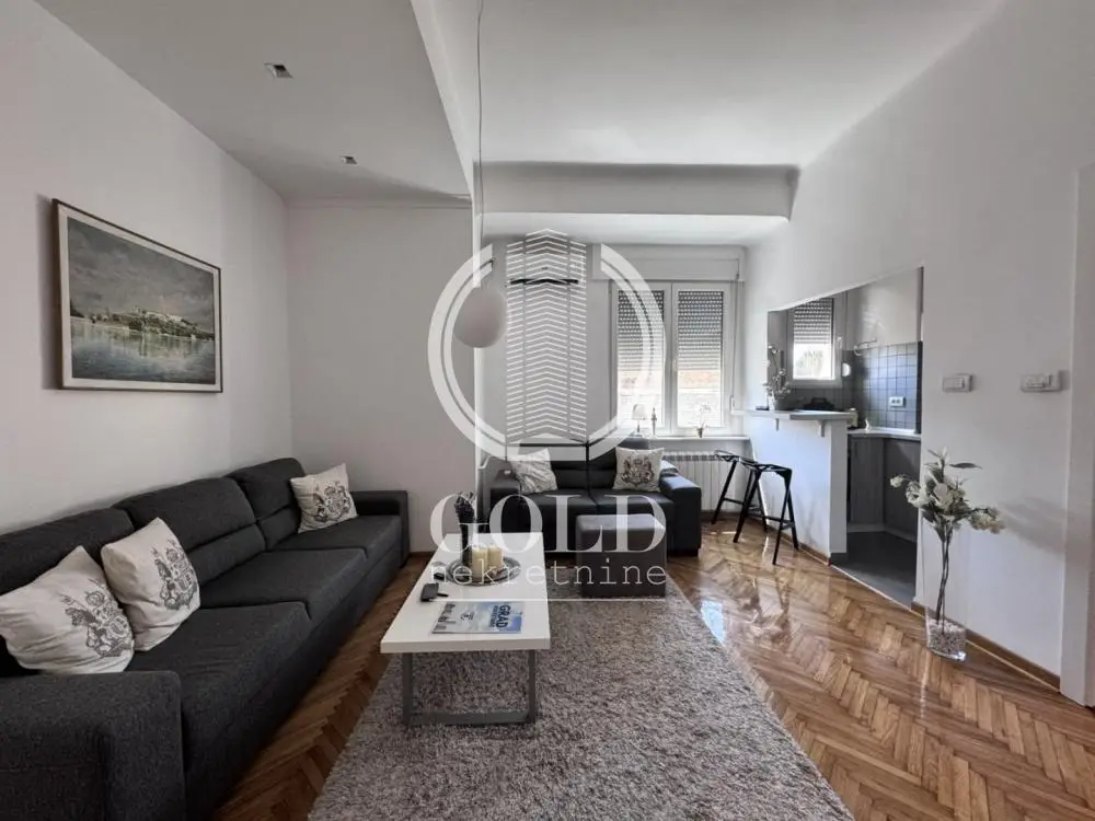 Stan 43m² — Centar, Novi Sad