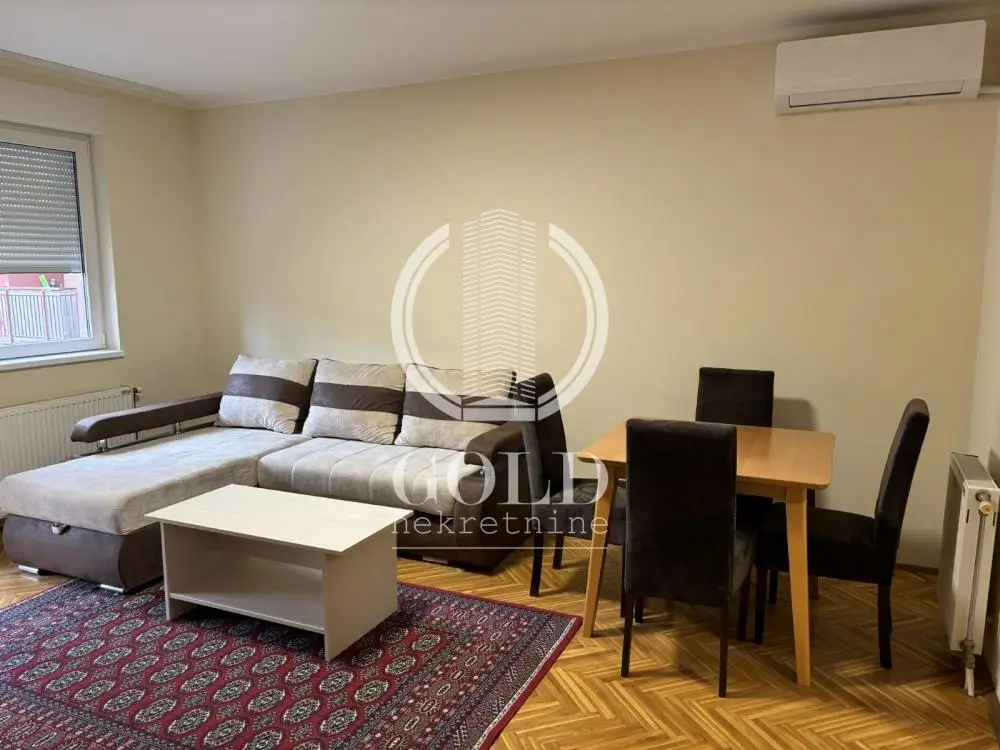 Odličan, dvosoban stan na Bulevaru Jaše Tomića, bez dodatnih ulaganja! ID#9877