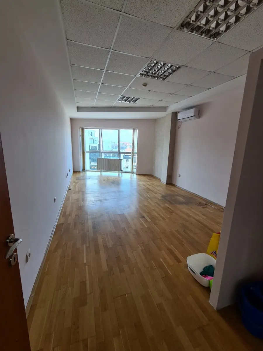 <p>Novi Sad/Center, next to Bulevar oslobodjenja, an excellent business apartment is for sale, ideal for renting for both business