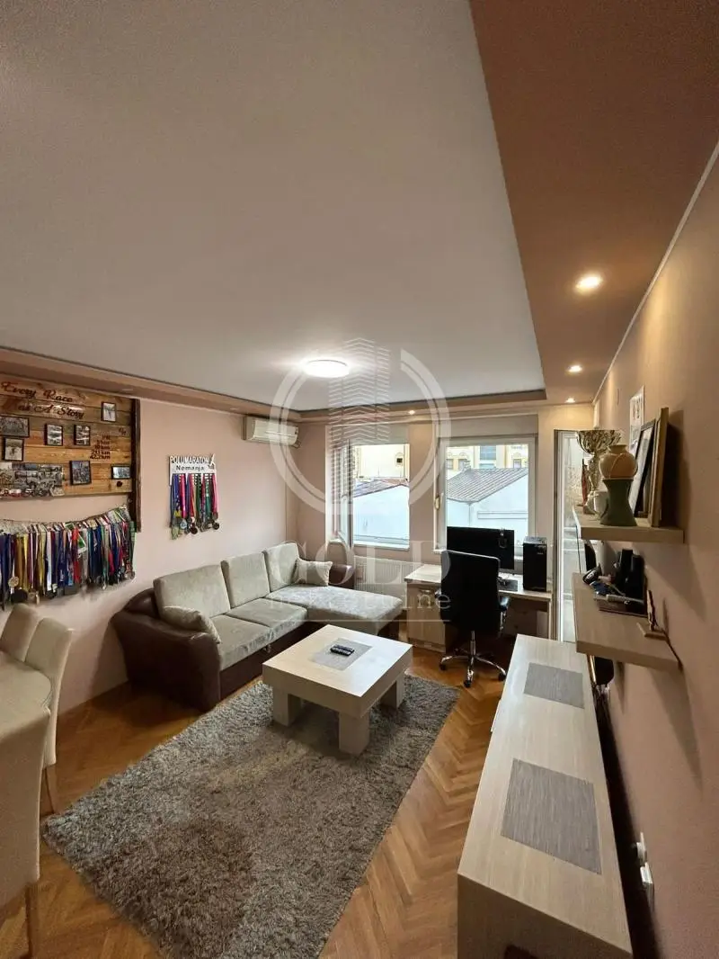 We are renting a one-and-a-half bedroom apartment in Grbavica, 41m2 ID#8680