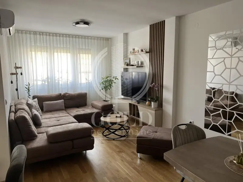 FOR SALE Apartment 3.0 + garage: NOVI SAD-Bulevar Evrope, 87m2, 262,650e ID#5199