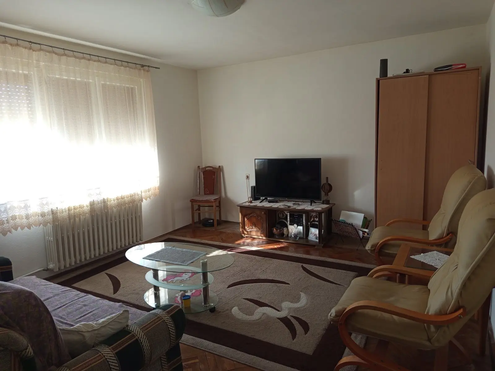 NOVI SAD. SATELIT. TWO ROOM APARTMENT. (Svet nekretnine, Novi Sad, Reg. no. 405)