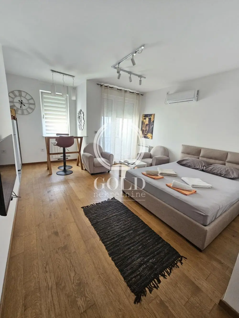For sale- Studio- complex- Bulevar Evrope ID#9461