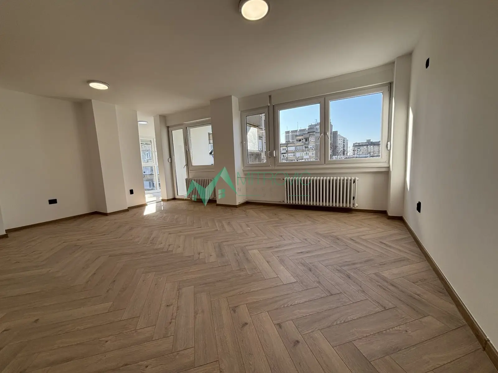 For sale fully renovated three-room apartment
