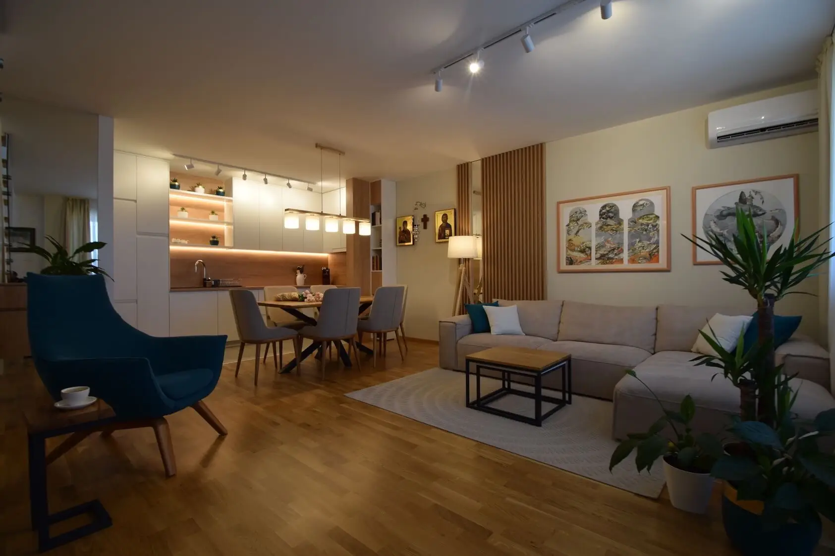 NOVI SAD. SAJAM. THREE AND A HALF ROOM APARTMENT. FURNISHED APARTMENT. POSSIBILITY TO BUY GARAGE IN THE YARD (Svet nekretnine, Novi Sad, Re