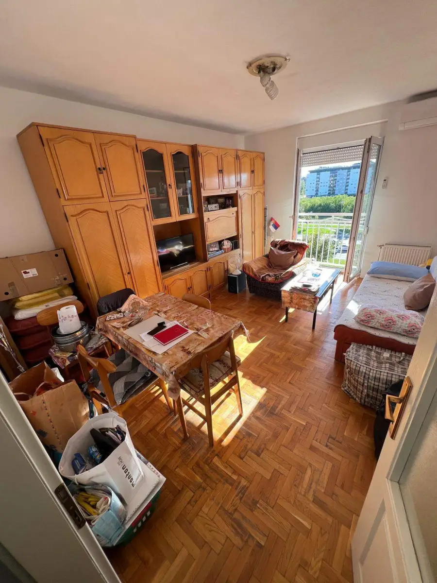 NOVI SAD. NOVA DETELINARA. ONE ROOM APARTMENT. (Svet nekretnine, Novi Sad, Reg. no. 405)