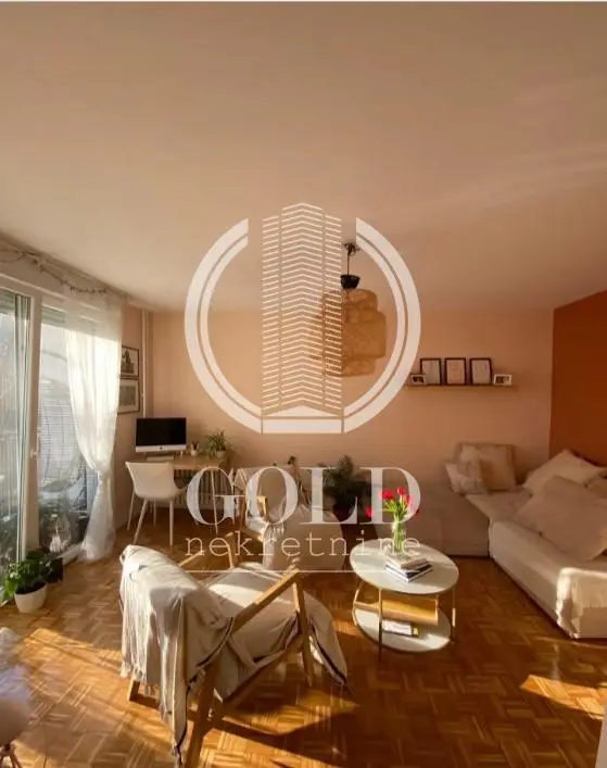 Two-room apartment in Pariske Komune ID#10293
