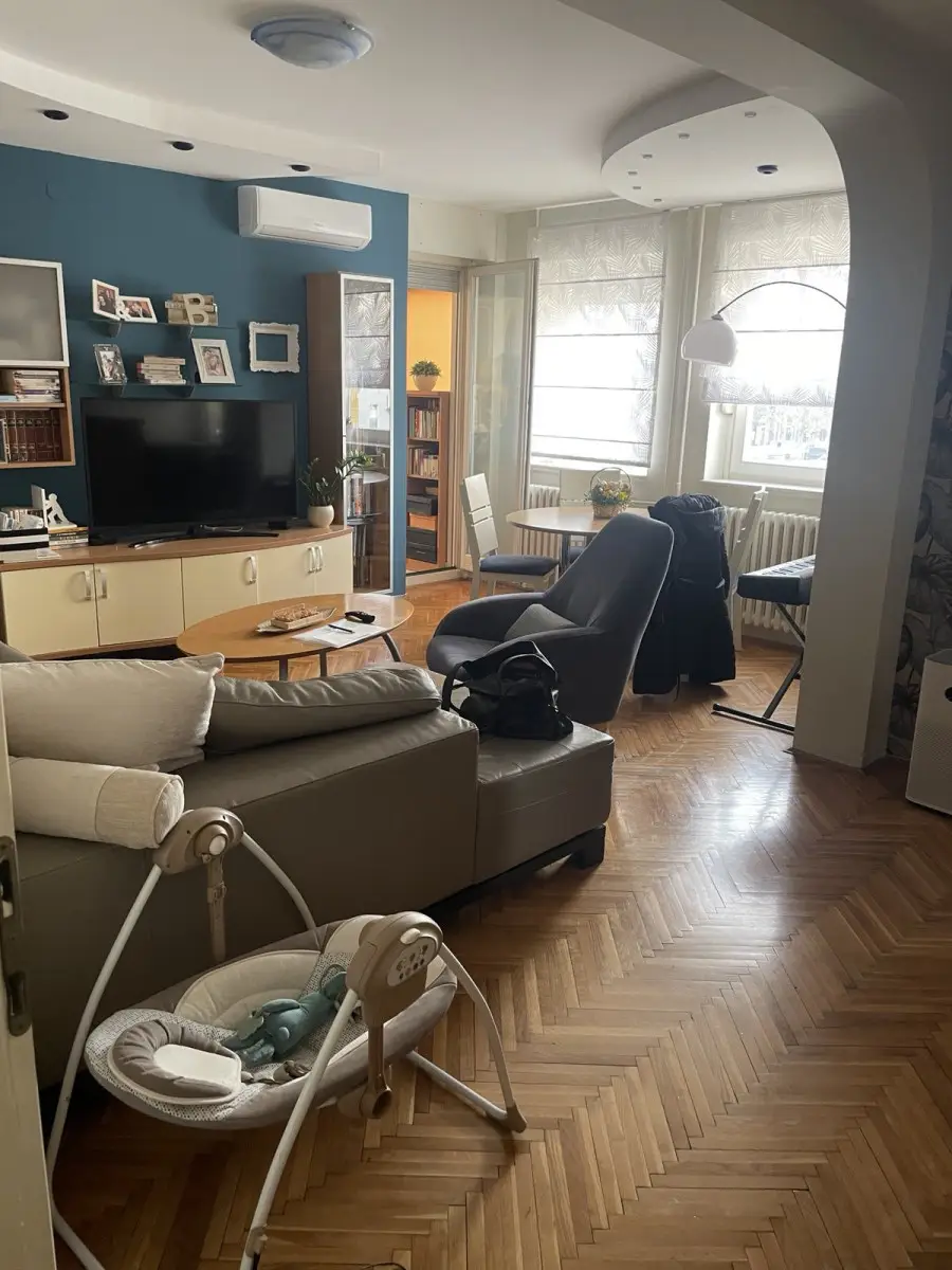 <p>Novi Sad, Bulevar Oslobodjenja near Futoska Market in an excellent location connected to all parts of the city, selling</p>